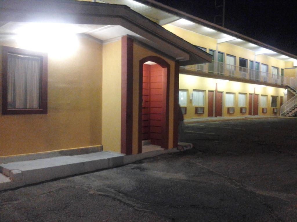 Sweets Inn Motel Новый Орлеан Экстерьер фото